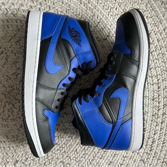 [13] Nike Air Jordan 1 Mid Hyper Royal Tumbled Leather Men’s Black & Blue - Picture 3 of 10